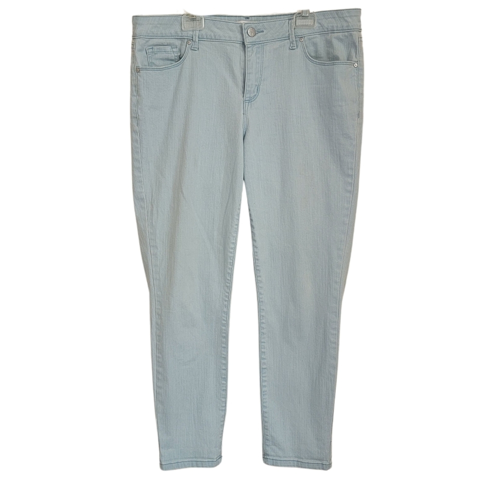 Jessica Simpson Rolled Crop Skinny Jeans - Picture 6 of 8